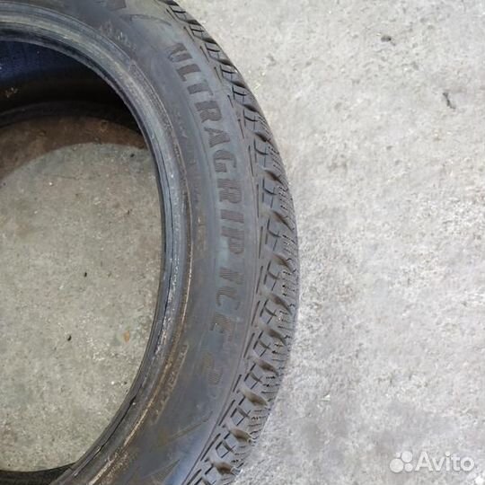 Goodyear UltraGrip Ice 2 215/45 R17