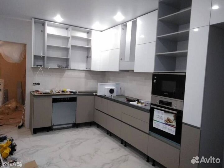 Кухонный гарнитур 