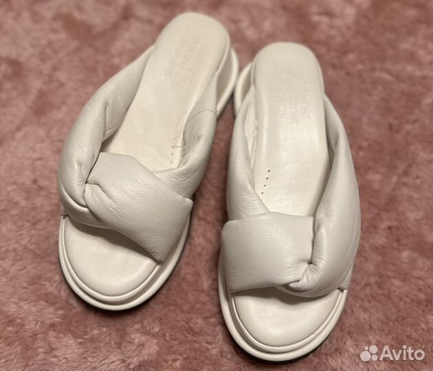 Шлёпанцы кожаные белые 37 respect