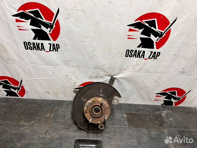 Кулак Honda Fit 2001-2008 4wd правый