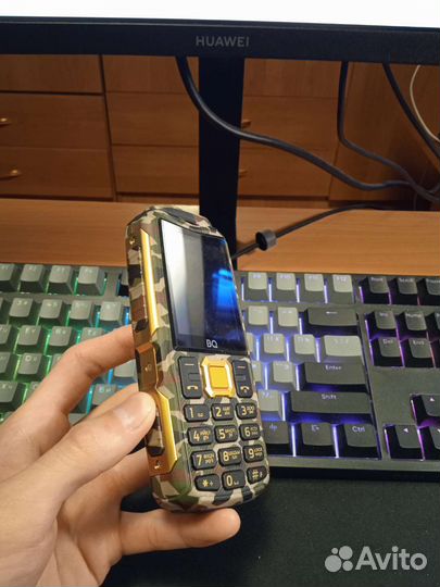 Телефон BQ-2430 Tank Power