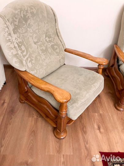 Диван с креслами