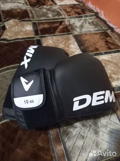 Шлем для бокса, перчатки 10oz, защита голени