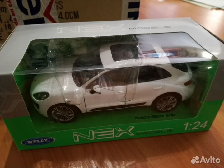 Модели автомобилей 1 24