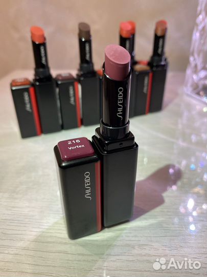 Shiseido помада VisionAiry Gel