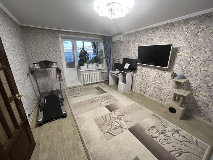 2-к. квартира, 58 м², 10/10 эт.