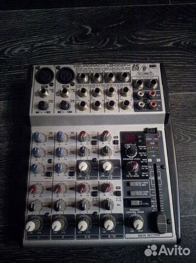 Микшерный пульт behringer ub1002fx