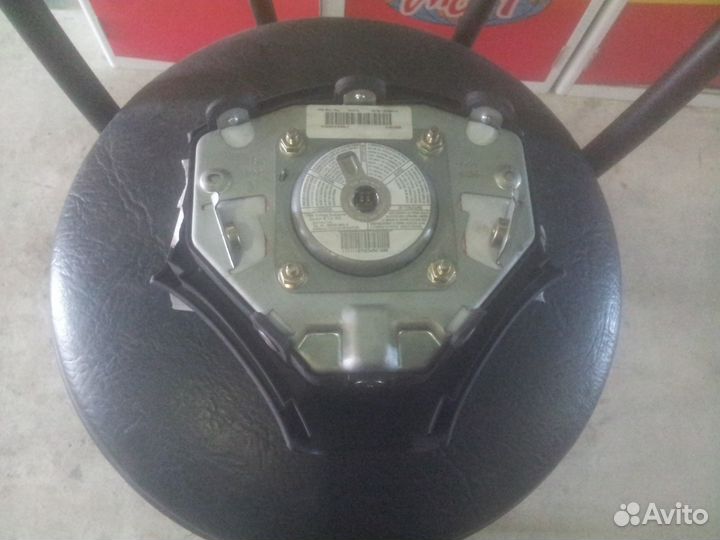 Подушка безопасности на руль Tayota Corolla E12