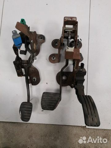 Педаль газа Renault Fluence 1 седан K4M 838 2011