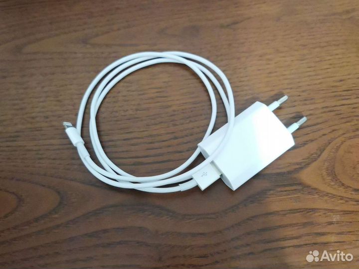 Зарядка для iPhone
