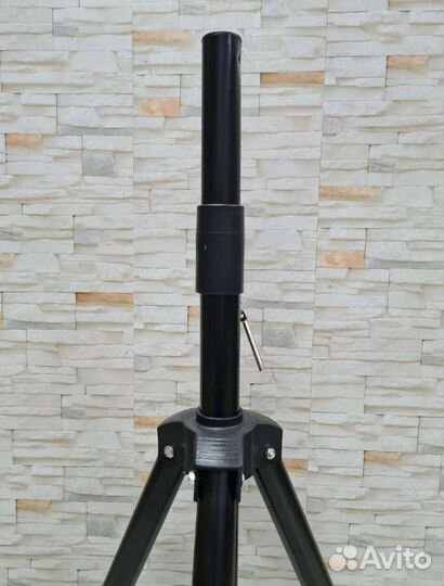 Стойка для колонки