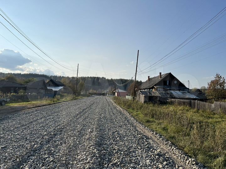 Дом 37,7 м² на участке 6,42 га