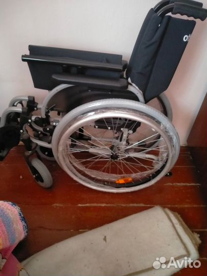 Инвалидная коляска