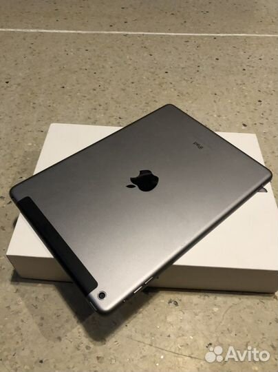 iPad Air, 32 GB сим карта LTE/4G, grey