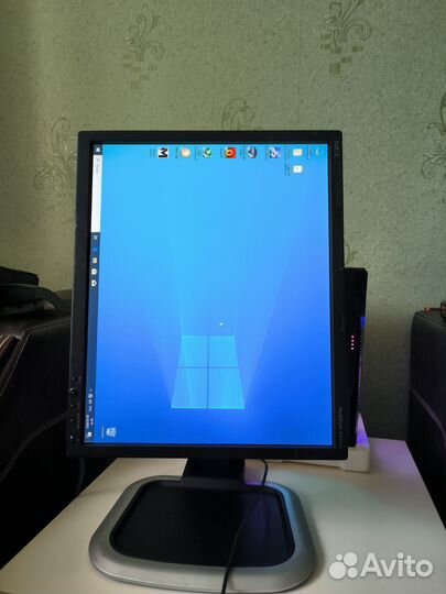 Монитор NEC ea191m, VA