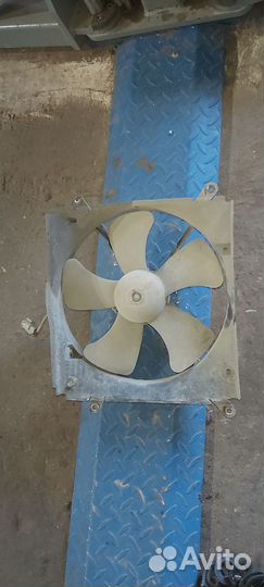 Вентилятор радиатора Toyota Carina ED 1995 г