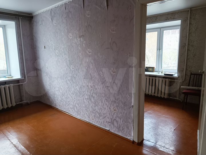 3-к. квартира, 50 м², 3/5 эт.