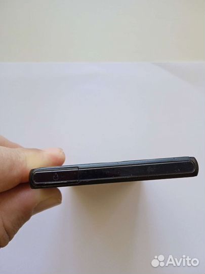 Телефон Sony Xperia z
