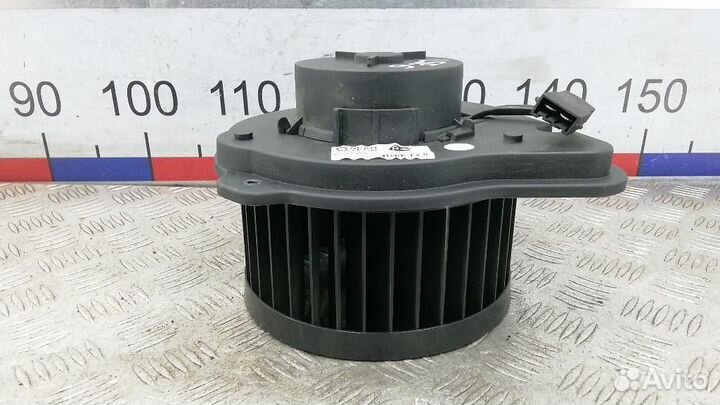 Моторчик печки Volvo V70