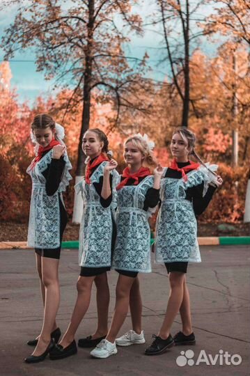 Белый школьный фартук