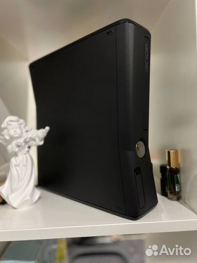 Xbox 360 Slim freeboot + 34 игры