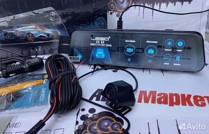 Регистратор Lesa T17 полный экран