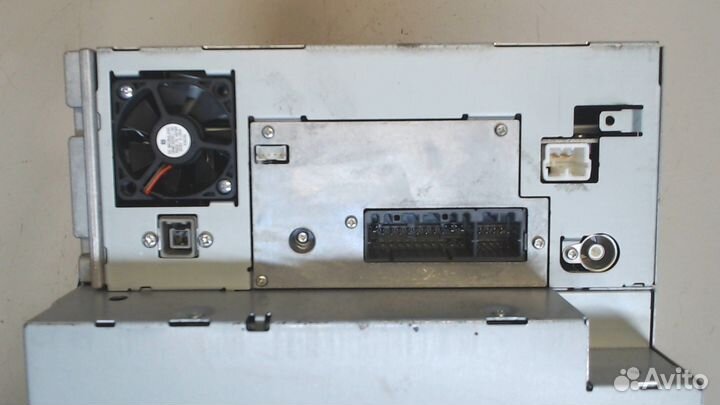 Магнитола Jeep Commander, 2006