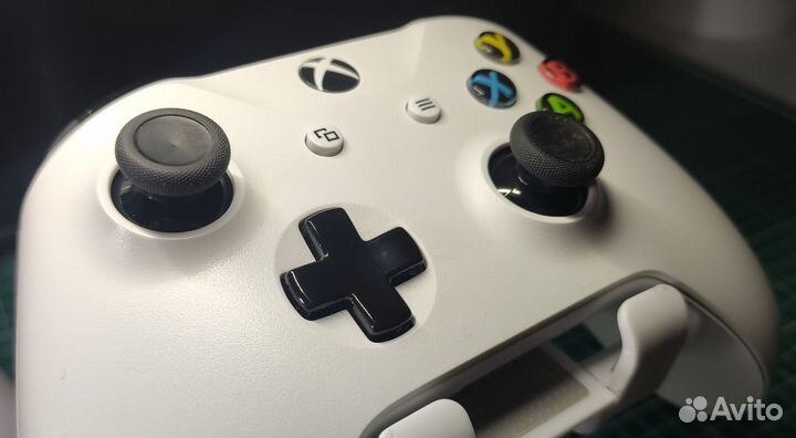 Microsoft Xbox One S Wireless Controller