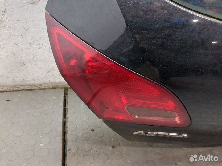 Фонарь крышки багажника Opel Astra J, 2011