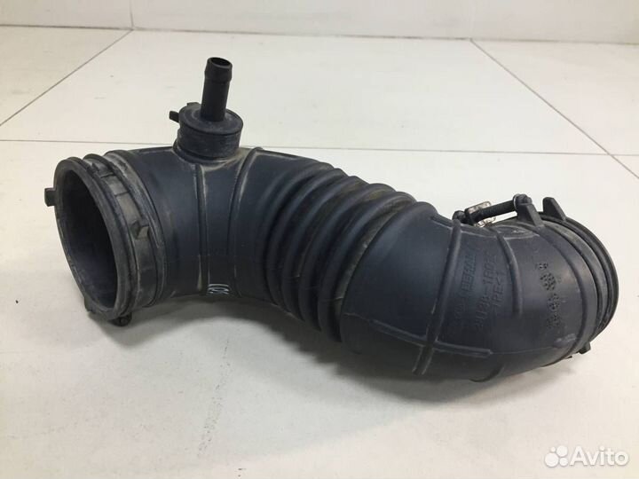 Патрубок воздушного фильтра Hyundai Solaris 2010-2