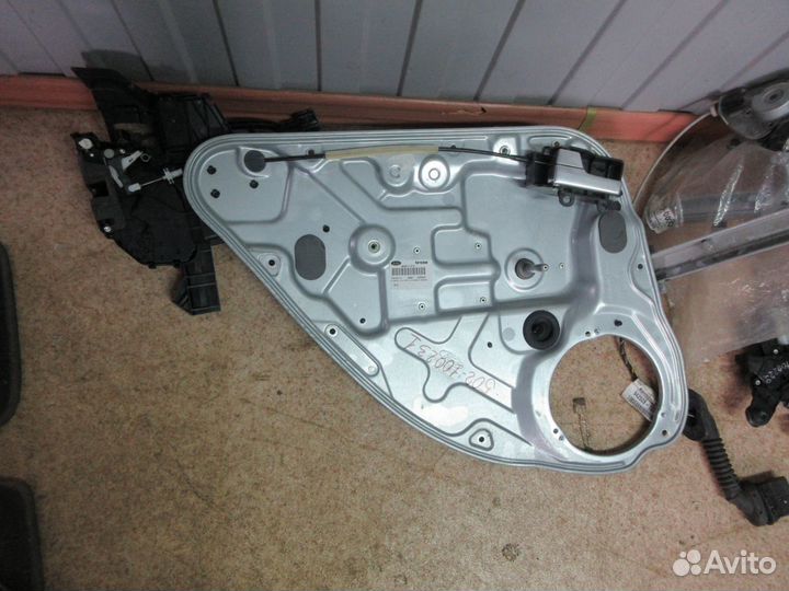 Стеклоподъемник задний левый Ford Focus II (Б/У)