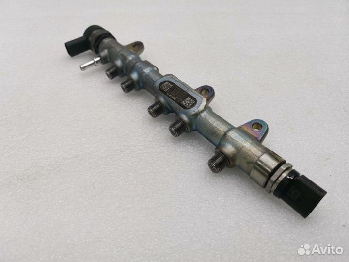 Топливная рампа Bmw X4 F26 2.0 2014