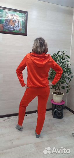 Спортивный костюм