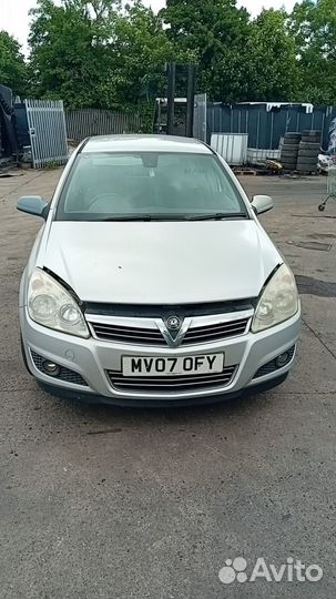 Блок управления двс opel astra H 2009