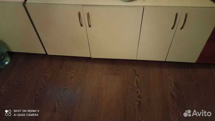 Тумбы пристенные