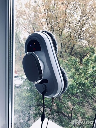 Робот мойщик окон