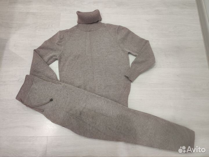 Спортивный костюм теплый zarina