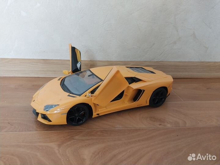 Машина на пульте управления