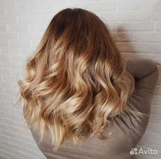 Модель на окрашивание волос