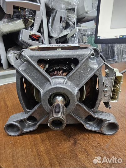 Двигатель Ariston avl 100 160015959