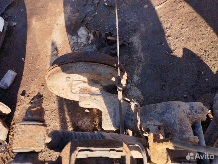 Задняя балка Peugeot Partner малометражный