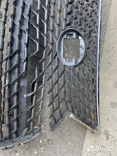 Решетка радиатора Lexus RX350 RX RX300 RX450h