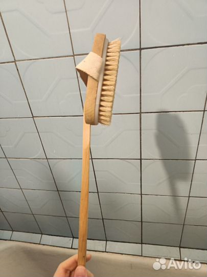 Антицеллюлитная массажная щетка