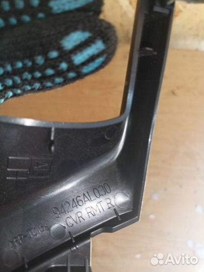 Накладка двери задняя левая Subaru Outback EZ36