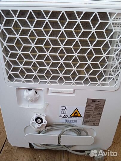 Продам осушитель dexp DH-30dgma. 30 литров