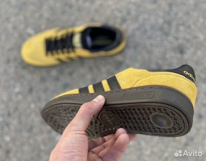 Кроссовки adidas spezial moscow yellow