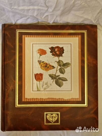 Фотоальбом кожзам 30х32х5 см новый поврежд. переп