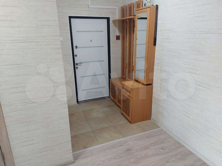 2-к. квартира, 65 м², 9/17 эт.