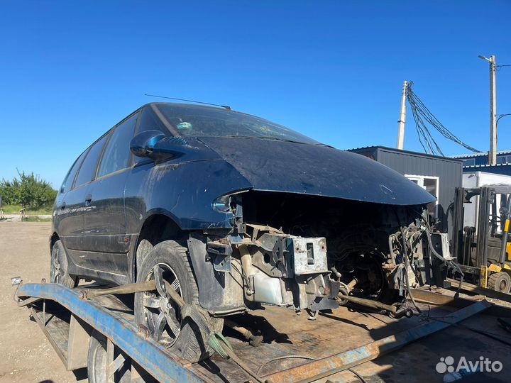 Авторазбор Renault Espace 2.2 МКПП Разбор