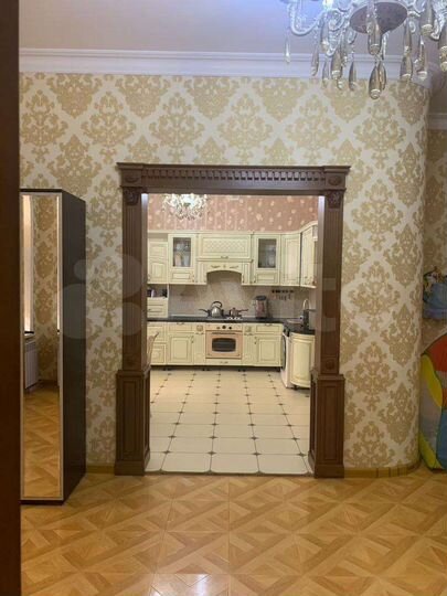 Дом 217 м² на участке 4,17 га